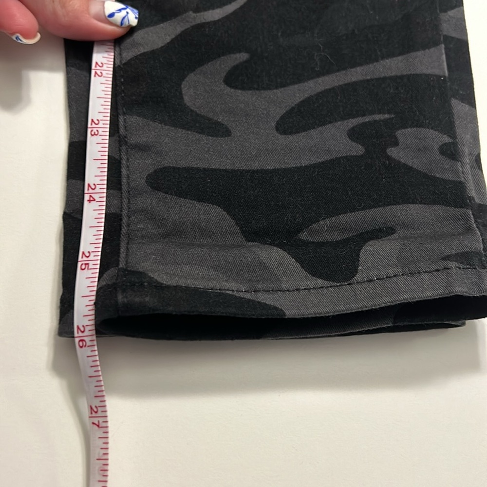 Levi’s 711 skinny black and gray camouflage jeans size 29. Excellent condition. - Picture 8 of 8